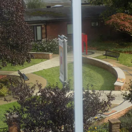 Glendale Guest house 4*