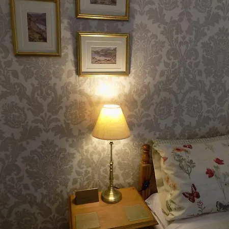 Guest house Glendale