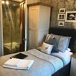 Pensión Glendale 4*