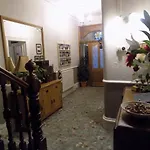 Glendale Pensión 4*
