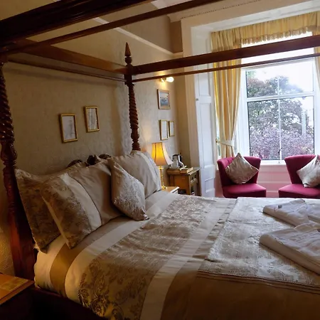 بيت ضيافة Glendale بنريث